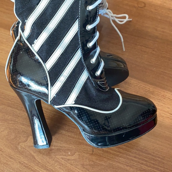 Patent Platform Lace Up High Heel Boots Size 8 - Picture 4 of 10